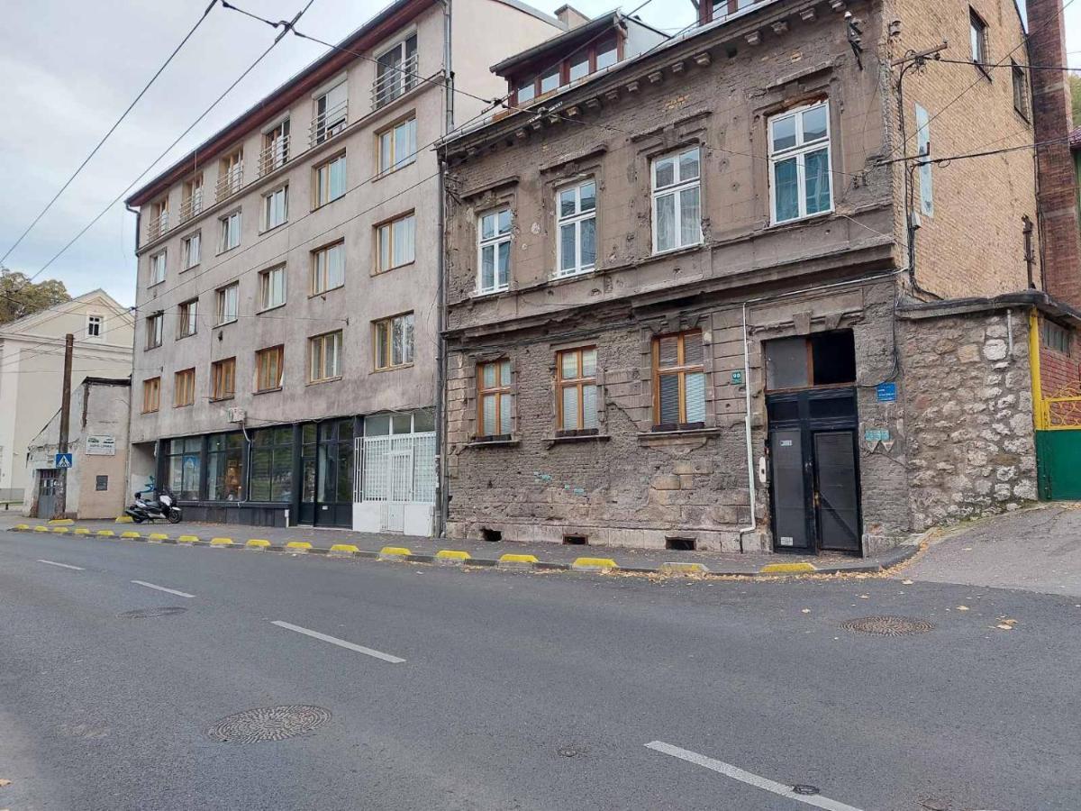 KIZZ Apartment Sarajevo Bagian luar foto